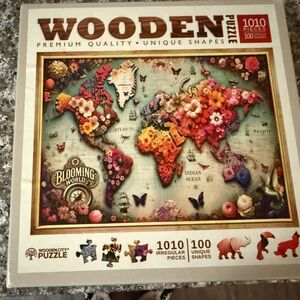 bloom World Map Wooden Puzzle - Multicolor
